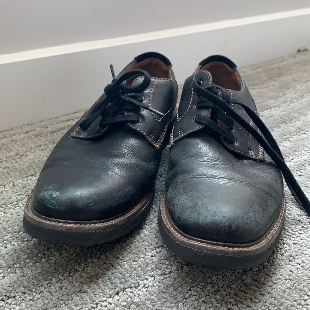 Boys 8.5. Dockers black lace up church shoes